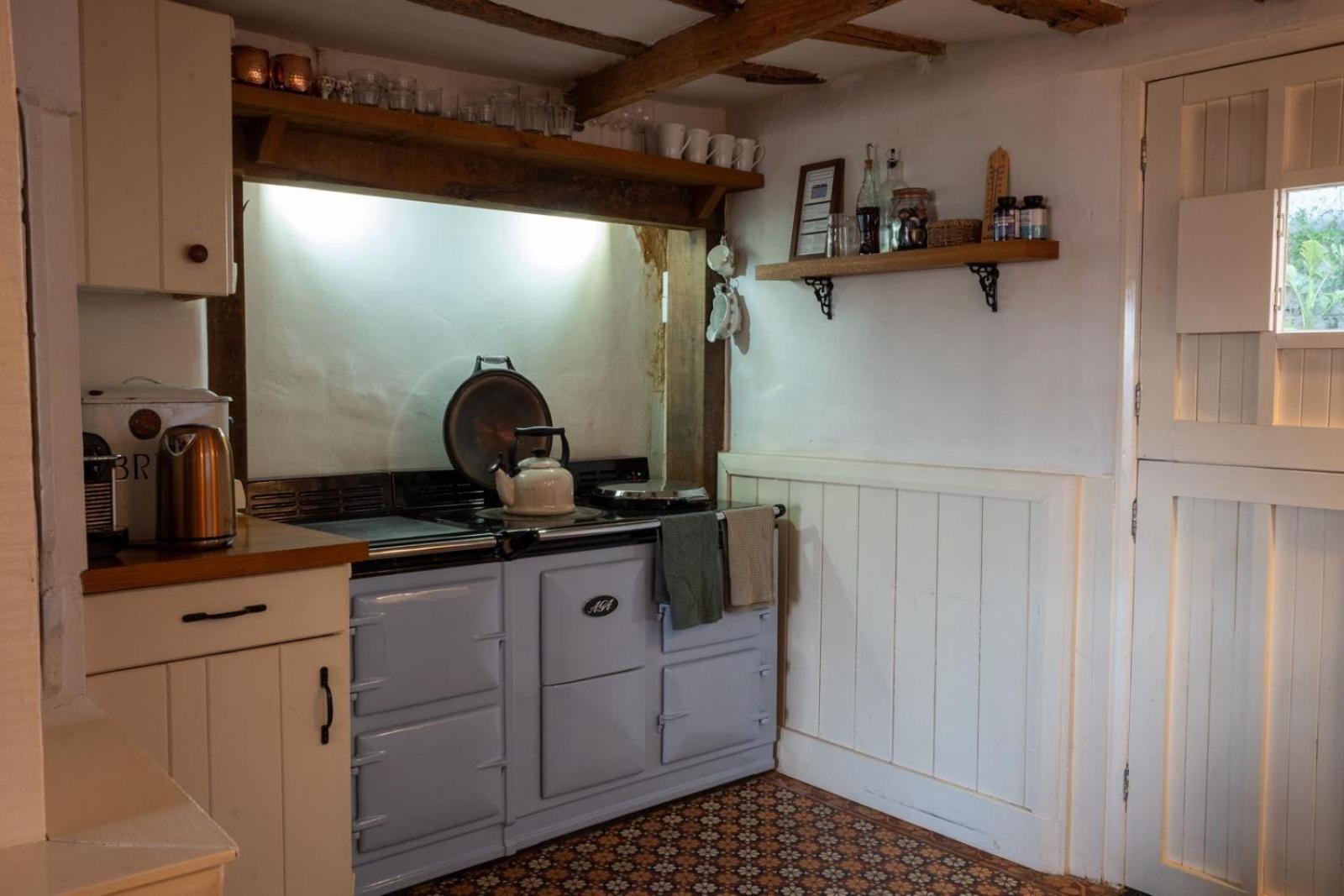 Fishermans Cottage Built In 1705 Гастингс Экстерьер фото